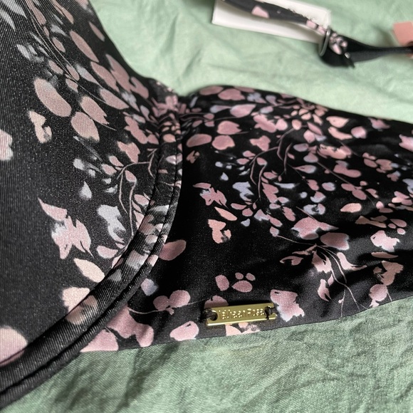 NWT La Vie En Rose Bra - Picture 4 of 9